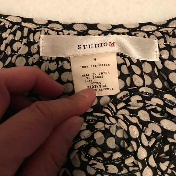 Cute Studio M Polka Dot Top - Picture 3 of 3